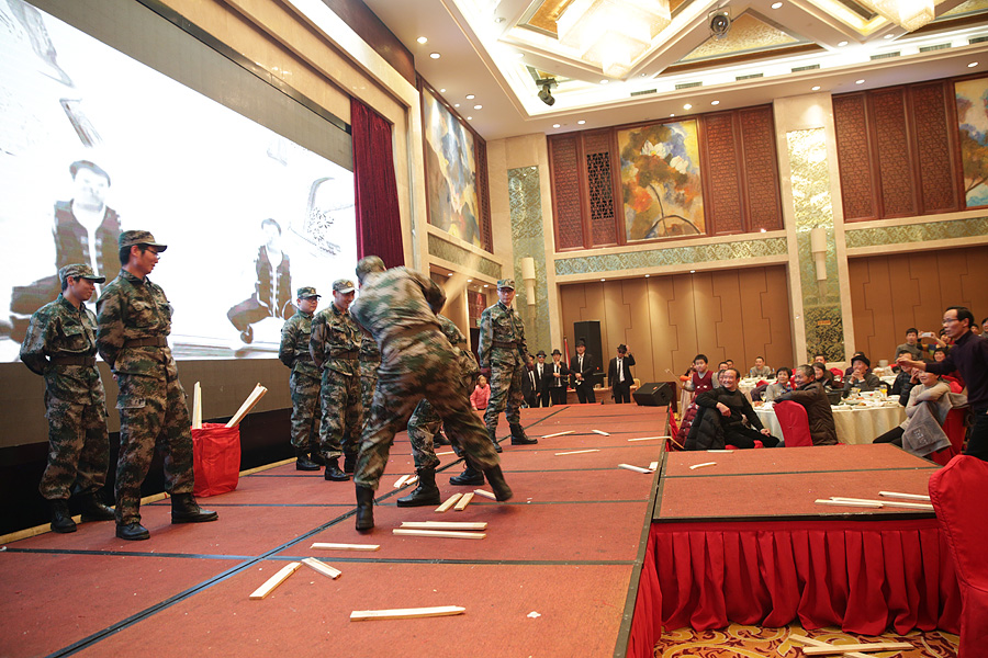 2017科恩人，新起點(diǎn)、新高度主題年會(huì)