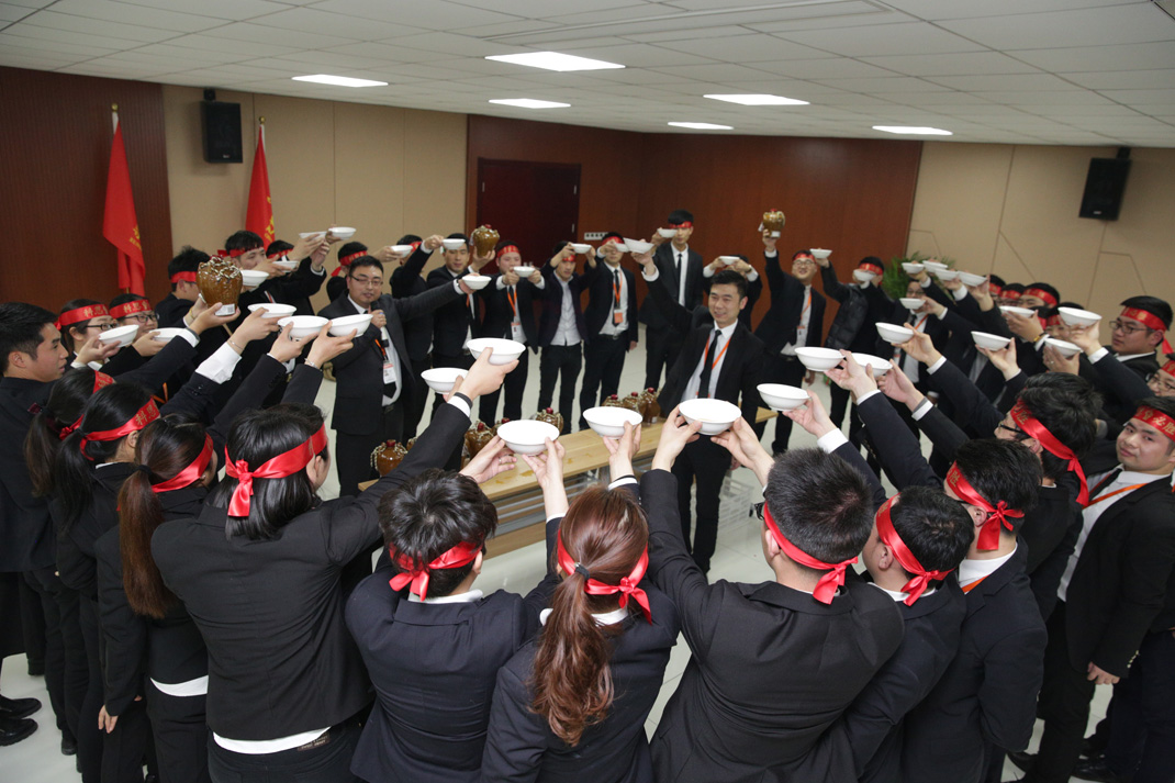 八年磨礪，劍指17——科恩電器2017年誓師大會隆重舉行